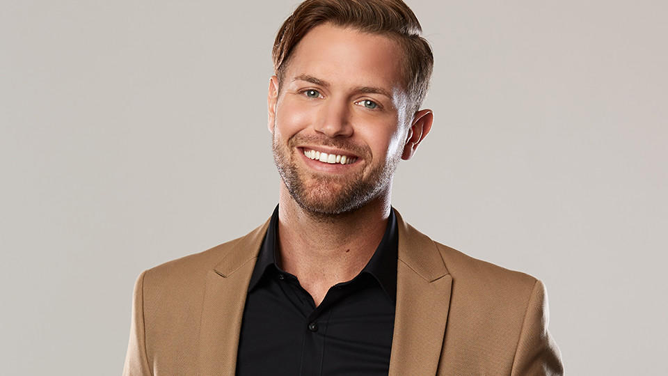 Florian Hausdorfer ist 24 Jahre alt und Kandidat bei „Die Bachelorette 2019“. Er ist ein ehrgeiziger Typ.