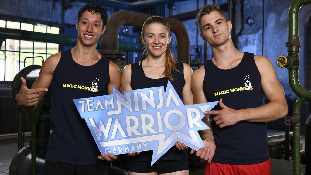 Das Team "Magic Monkeys": René Casselly (Kapitän, l.), Stefanie Noppinger und Simon Brunner.BB: Zweite Staffel, Foto: TVNOW / Markus Hertrich, AZ 05.05.2019, AZ 05, AZ05, Gruppenfoto, neutral