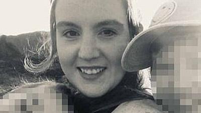 Carla Louise Evans prellte eine Charity-Organisation um 15.000 Dollar.