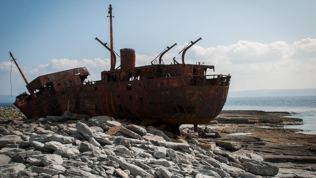 Die MV Plassey vor der irischen Küste.