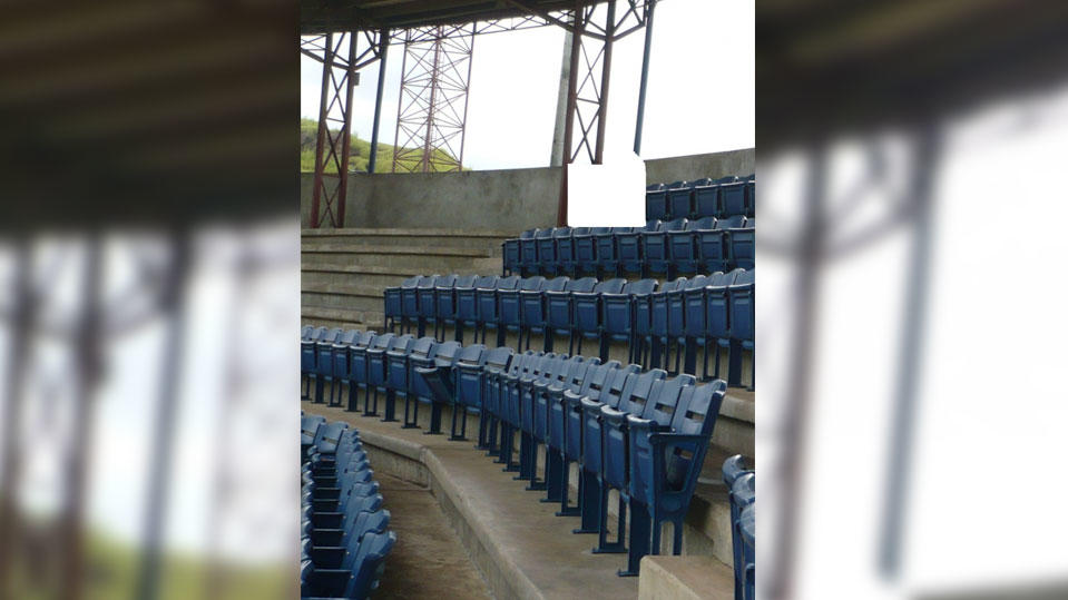 Wo befindet sich dieses Stadion?
