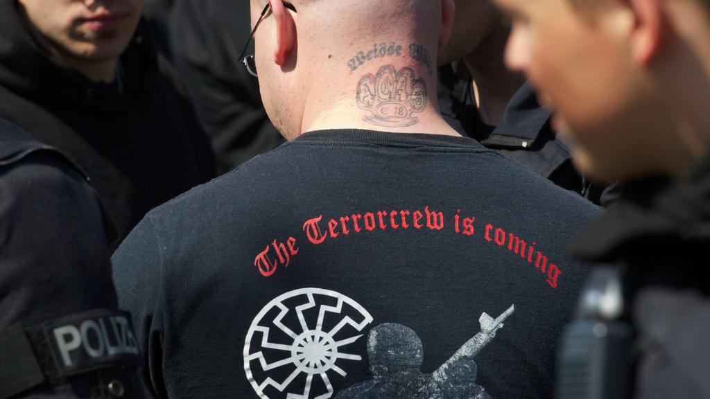 Wittstock Neonazi-Demonstration Demonstration von sog. Freien Kameradschaften und Autonomen Nationalisten im brandenburgischen Wittstock an der Dosse. Etwa 200 Neonazis aus Deutschland versammelten sich am Dienstag den 1. Mai 2012 in Witstock zu eine