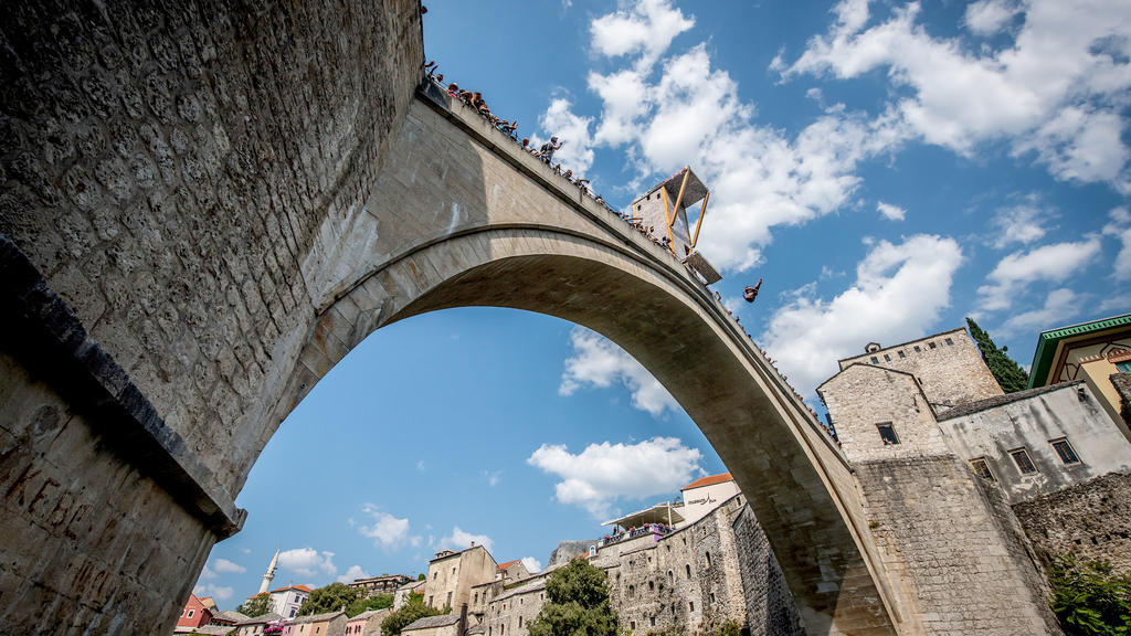 Stari Most, Wahrzeichen der Stadt Mostar in Bosnien-Herzegowina.