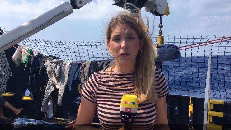 RTL-Reporterin Carolin Unger berichtet von Bord der Alan Kurdi.