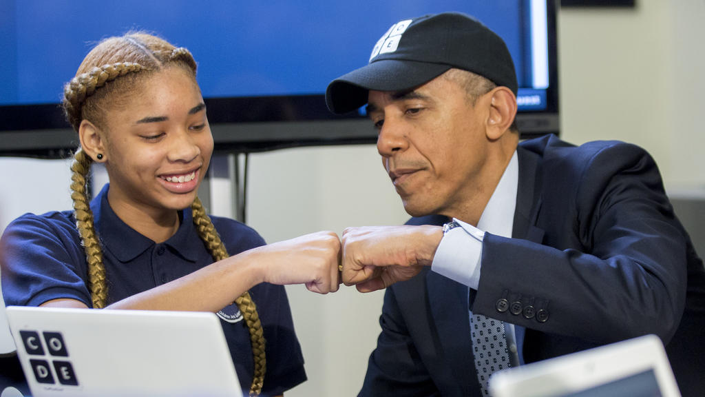 Barrack Obama Fist Bump
