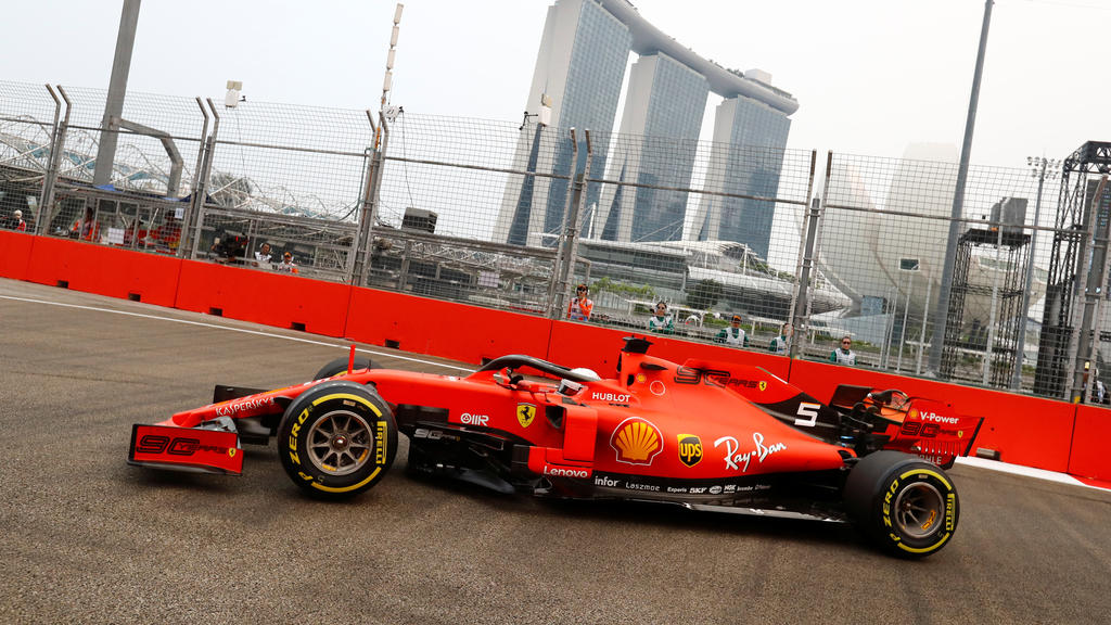 Formula One F1 - Singapore Grand Prix - Marina Bay Street Circuit, Singapore - September 20, 2019 Ferrari's Sebastian Vettel during practice REUTERS/Thomas Peter