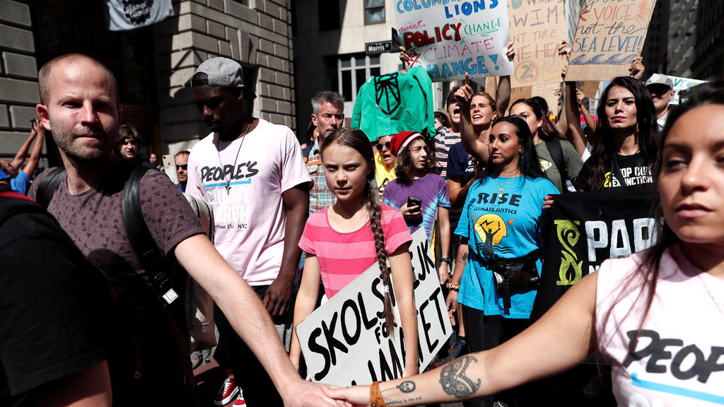 Die 16-jährige Klimaaktivistin Greta Thunberg nimmt an der Demonstration in New York teil.