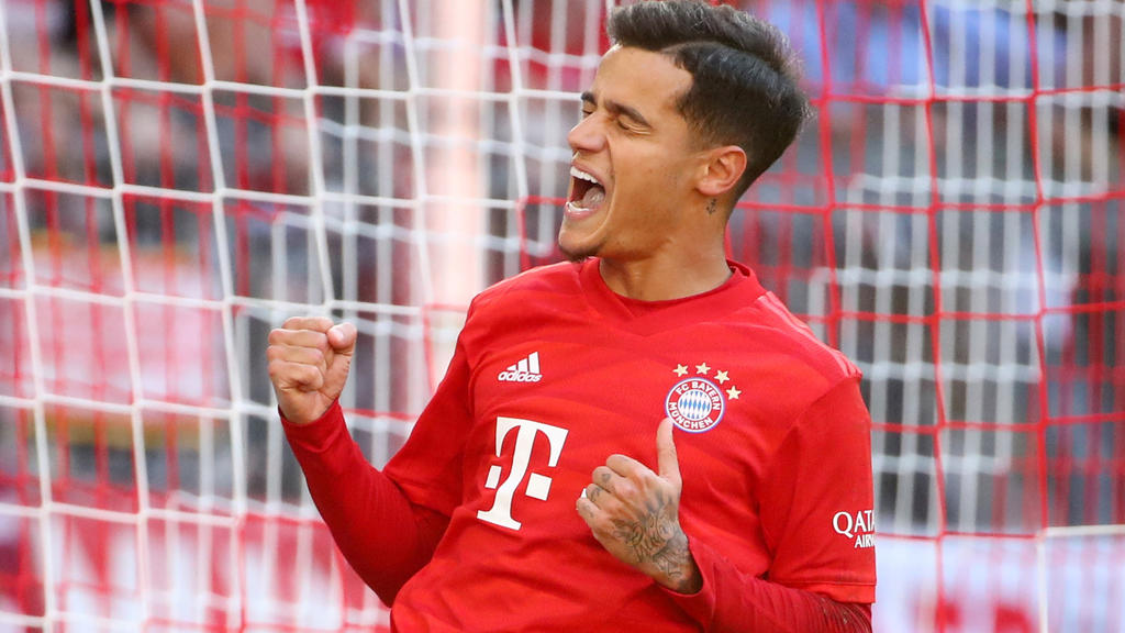 Soccer Football - Bundesliga - Bayern Munich v FC Cologne - Allianz Arena, Munich, Germany - September 21, 2019 Bayern Munich's Philippe Coutinho celebrates scoring their third goal REUTERS/Michael Dalder DFL regulations prohibit any use of pho