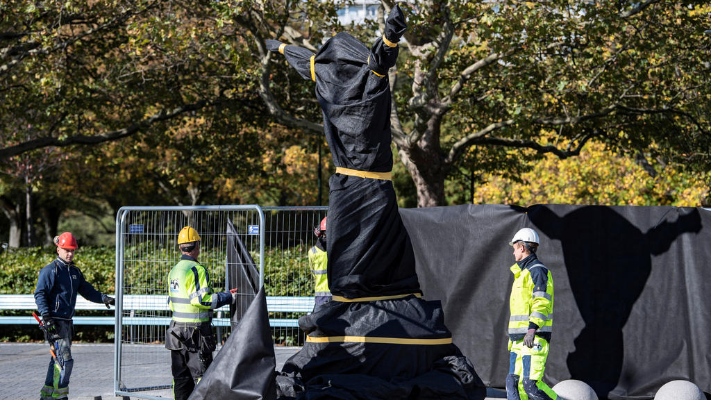 Preparations underway ahead of the unveiling of a statue of Swedish soccer star Zlatan Ibrahimovic near Malmo Stadium on Oct. 07, 2019. Ibrahimovic is expected to attend the unveiling of the 2,7m bronze statue by artist Peter Lindhe. Photo: Johan N