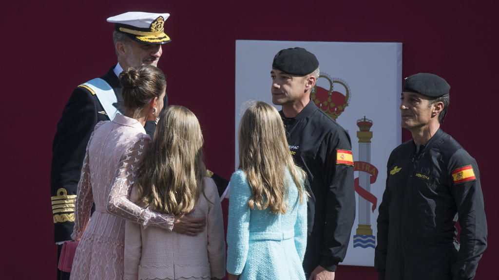 König Felipe VI., Königin Letizia, Prinzessin Leonor und Prinzessin Sofia bei der Militärparade zum spanischen Nationalfeiertag. Madrid, 12.10.2019 Felipe VI. von Spanien, Letizia von Spanien, Leonor von Spanien, Sofia von Spanien King Felipe VI , Q