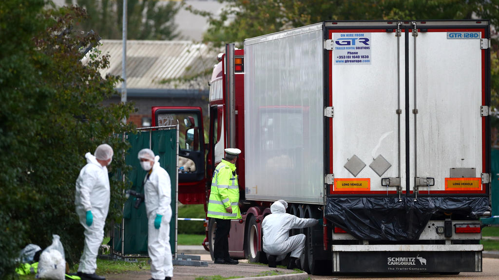 39 Leichen in Kühllaster bei London entdeckt