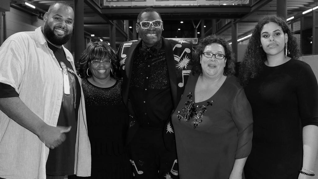 COLOGNE, GERMANY - MAY 06: 'Superstar 2017' Alphonso Williams (C) with his wife (2nd-R) and his family attend the after show during the finals of the tv competition 'Deutschland sucht den Superstar' (DSDS) at Coloneum on May 6, 2017 in Cologne, Germ