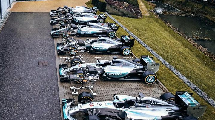 Mercedes Twitter Bild Siegerautos