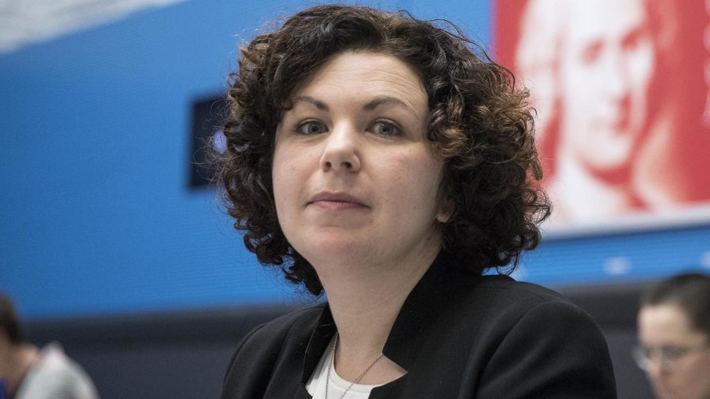 Amira Mohamed Ali (Die Linke), Bundestagsabgeordnete, vor Beginn der Sitzung Linksfraktion im Bundestag.