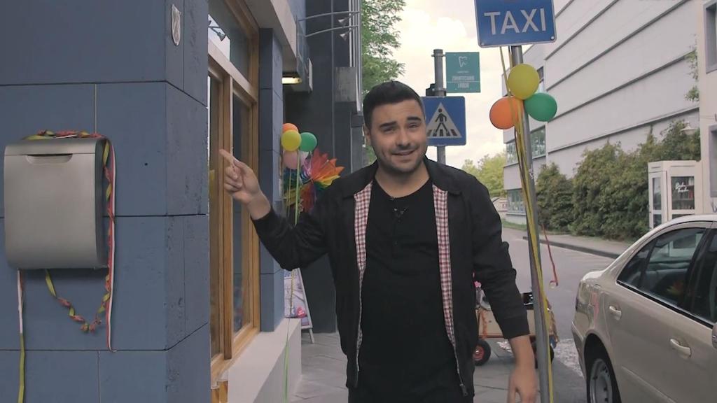 Till Weigel darf sich über ein cooles Büro für seine Agentur freuen, weiß Lars Steinhöfel.