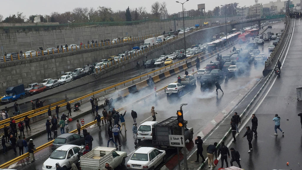 Proteste gegen höhere Benzinpreise im Iran
