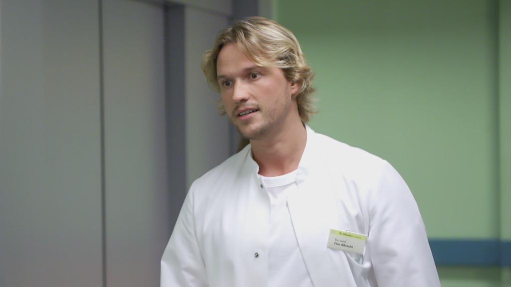 AWZ: Finn muss eine Krankenschwester entlassen.