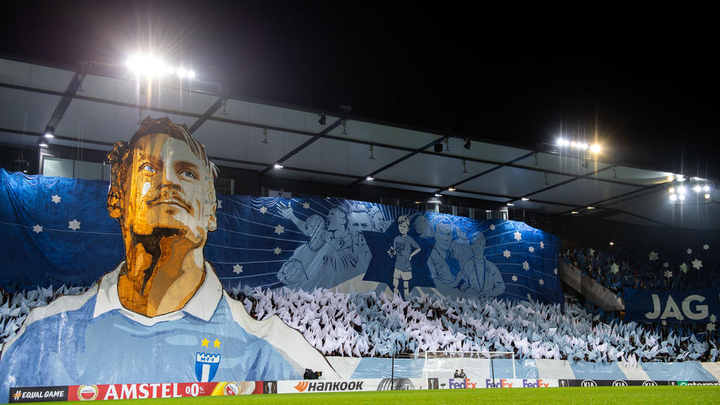 191128 Tifo of Markus Rosenberg of Malmö FF ahead of the Europa League match between Malmö FF and Dynamo Kiev on November 28, 2019 in Malmö. Photo: Mathias Bergeld / BILDBYRAN / Cop 200 bbeng fotboll fotball europaligaen football europa league socce