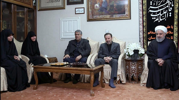 Iranischer Präsident Hassan Ruhani bei Soleimanis Familie