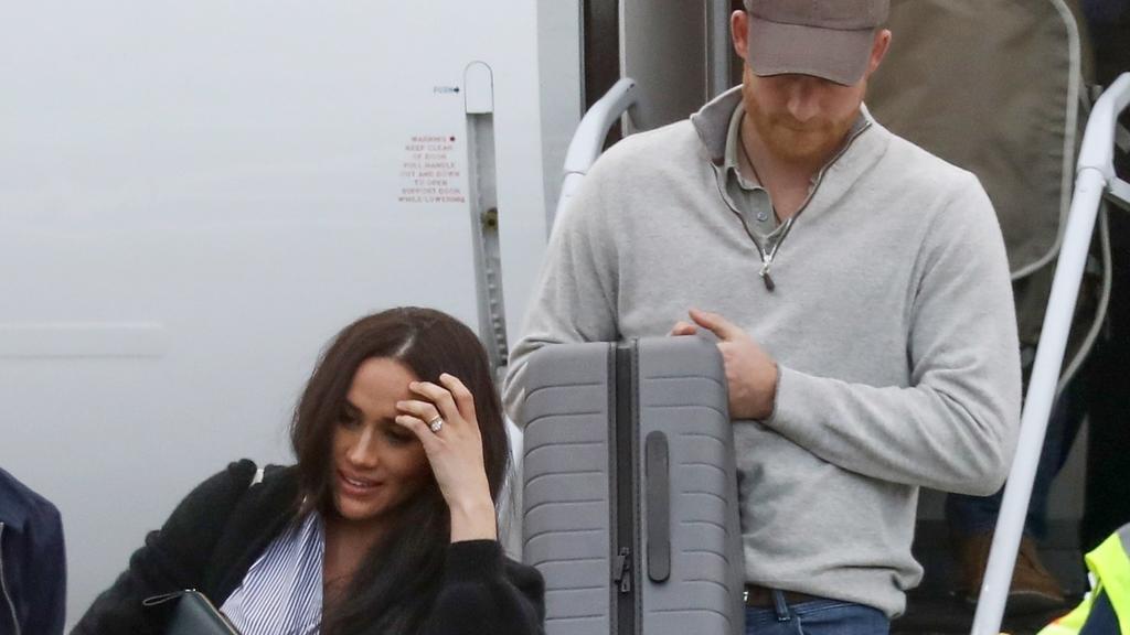 Prinz Harry trägt sein Gepäck jetzt selbst