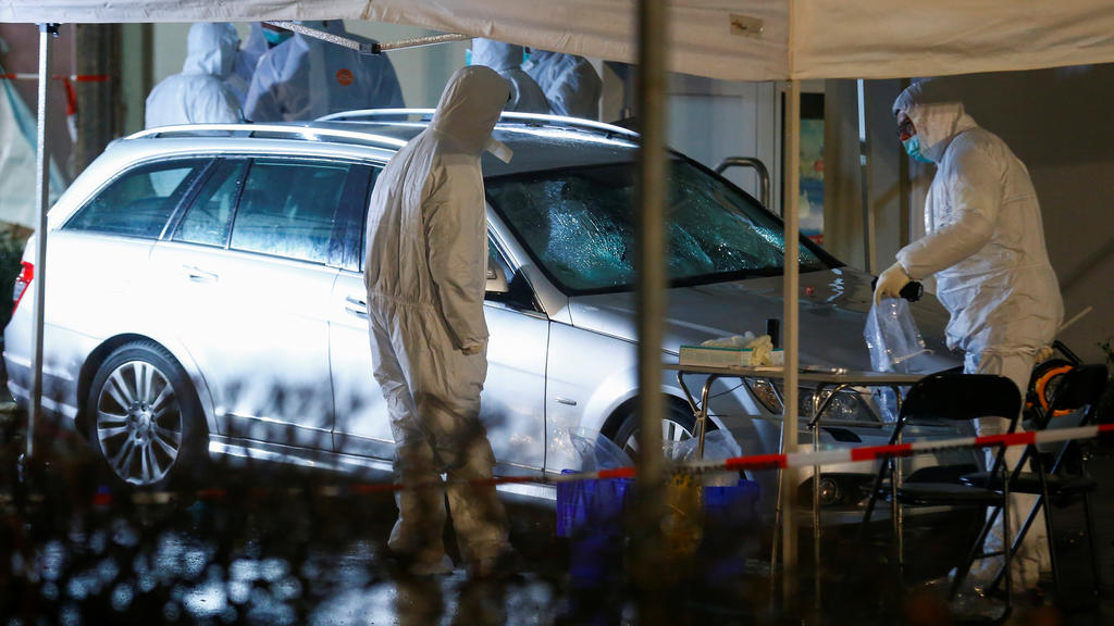 Police forensic officers work at the scene after a car ploughed into a carnival parade injuring several people in Volkmarsen, Germany February 24, 2020. REUTERS/Thilo Schmuelgen