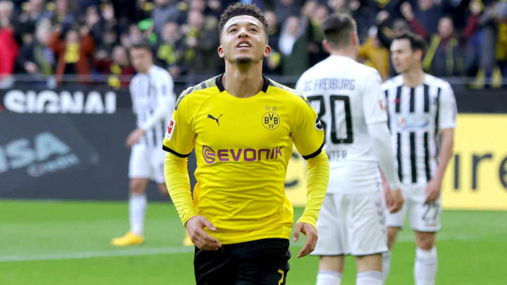 29.02.2020, Fussball, Saison 2019/2020, Bundesliga, 24. Spieltag - Borussia Dortmund - SC Freiburg Jadon Sancho Borussia Dortmund bejubelt sein Tor zum 1:0. DFL REGULATIONS PROHIBIT ANY USE OF PHOTOGRAPHS AS IMAGE SEQUENCES AND/OR QUASI-VIDEO. Dortm