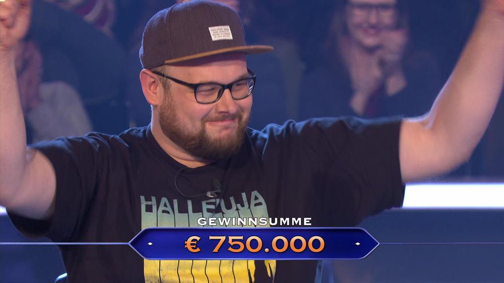 Pastor Gotter gewinnt beim großen Zocker-Special von „Wer wird Millionär?“ 750.000 Euro.