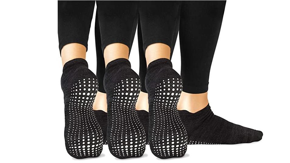 Stoppersocken sorgen beim Yoga und Pilates für rutschfesten Halt.