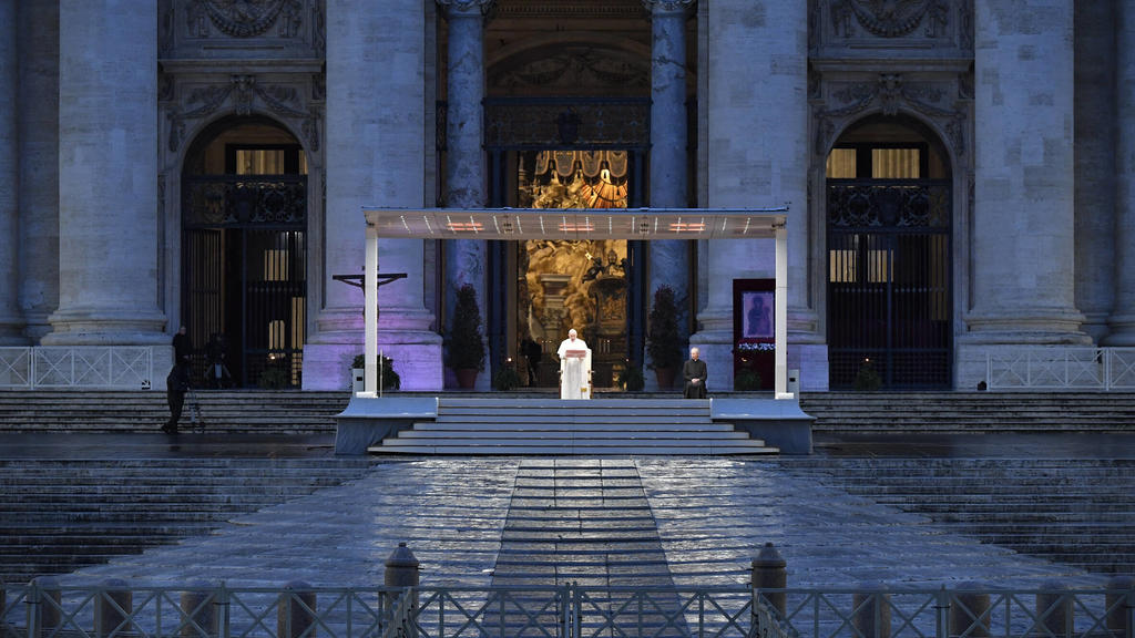 NO FRANCE - NO SWITZERLAND: March 27, 2020 : Pope Francis during Urbi and Orbi prayer Latin for To the City and To the World from an empty St. Peter s Square, at the Vatican, Friday EDITORIAL USE ONLY. NOT FOR SALE FOR MARKETING OR ADVERTISING CAMPA