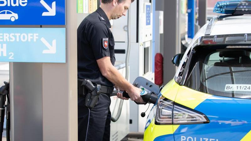 Polizei in Niedersachsen testet Auto mit Wasserstoffantrieb