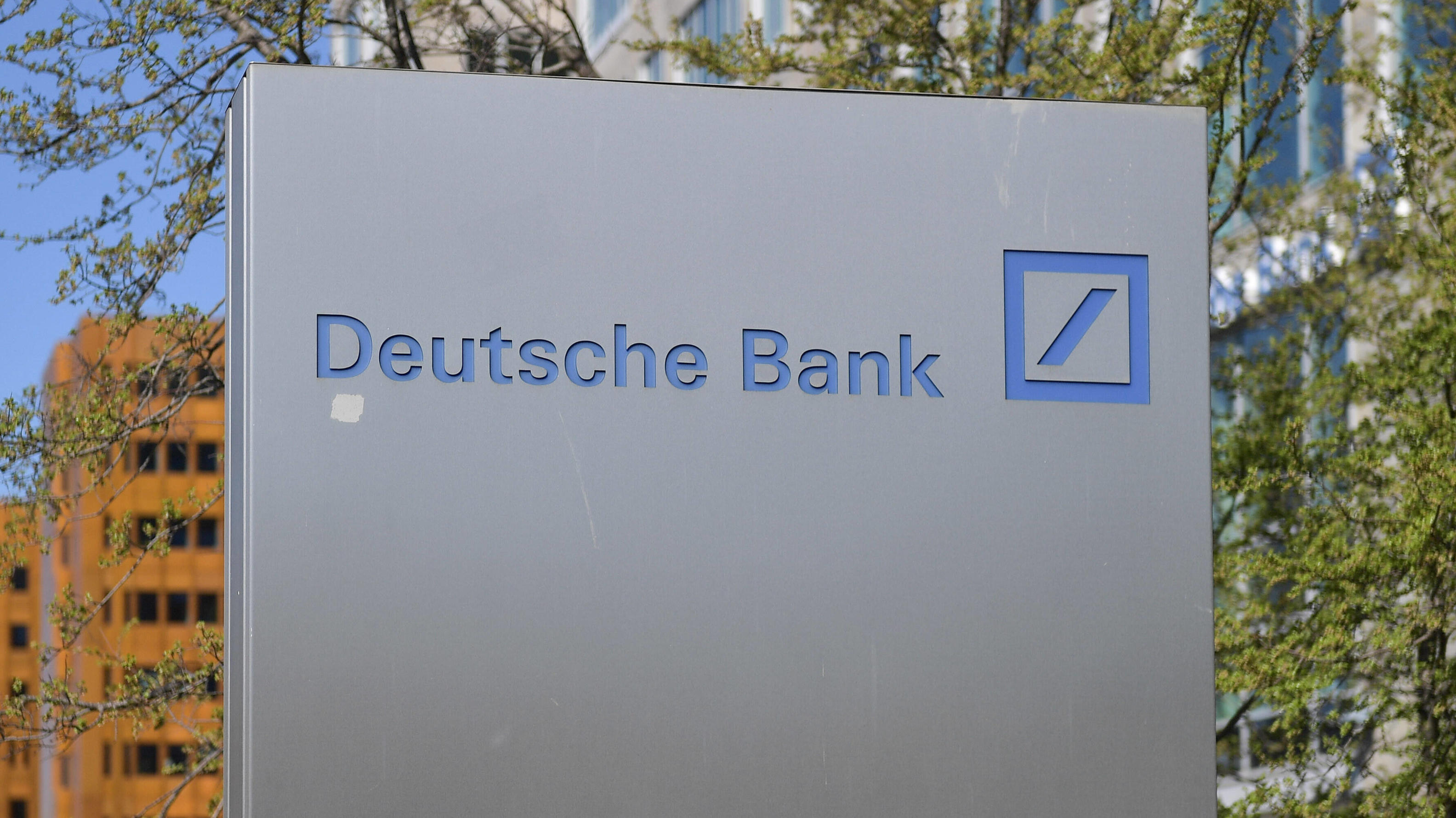 Deutsche Bank Bestes Quartal Seit Sieben Jahren