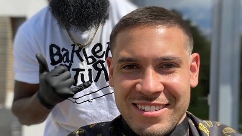 Dortmund-Spieler mit Friseur Guereeiro