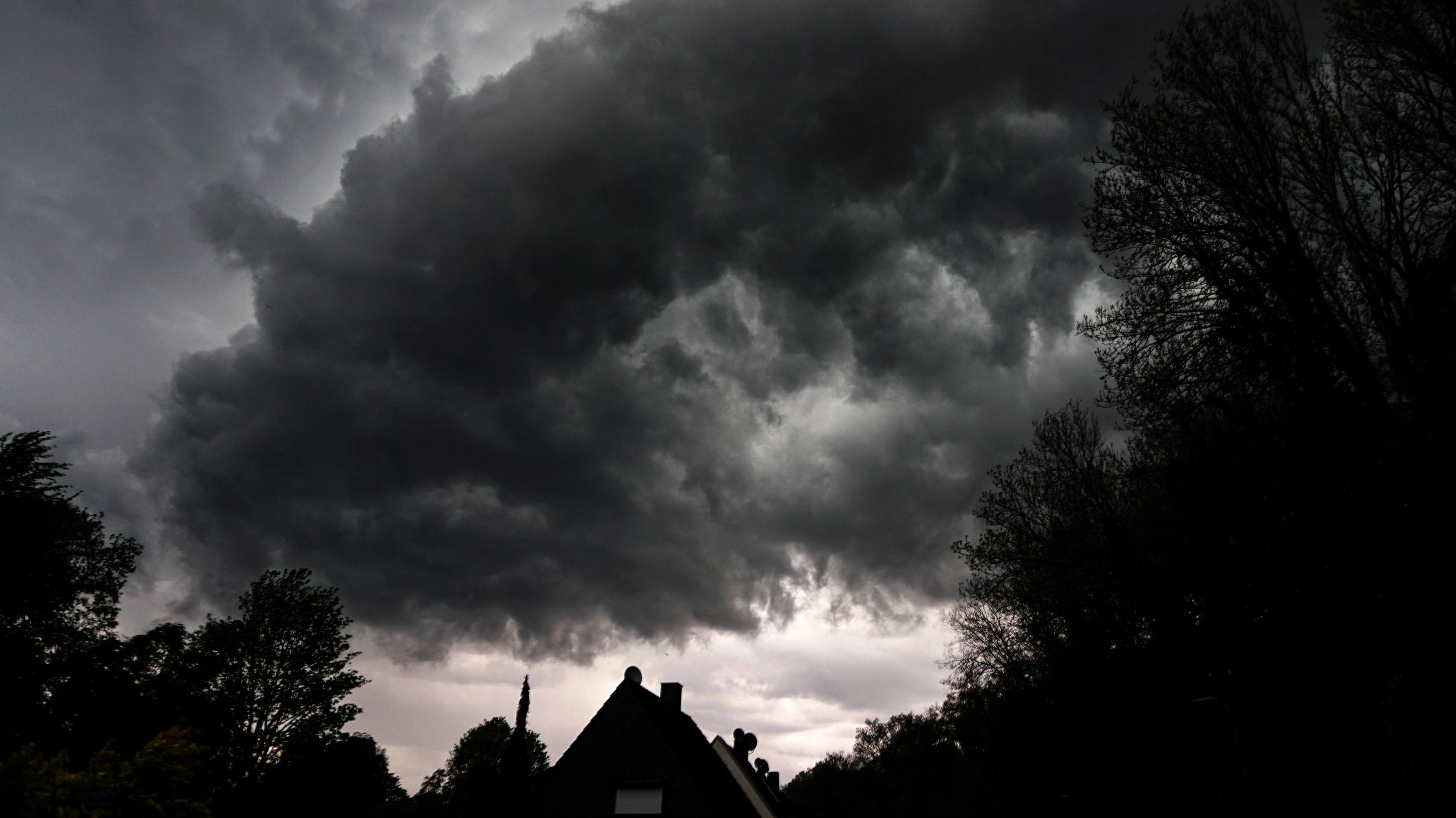 Unwetter Am Samstag Starkregen Und Lokal Uberflutungen