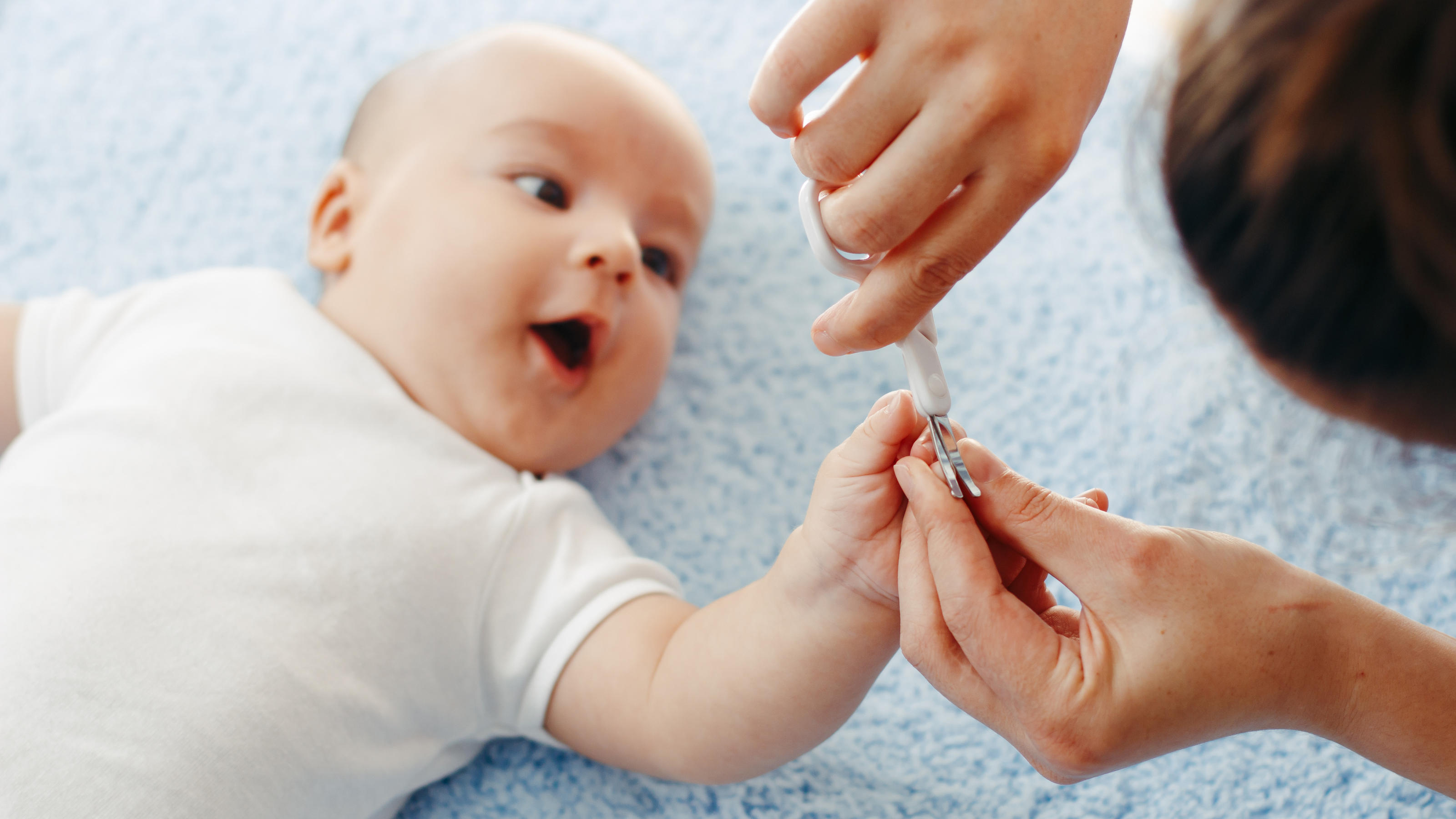 Fingernagel Schneiden Beim Baby So Geht Das Nagel Schneiden Richtig