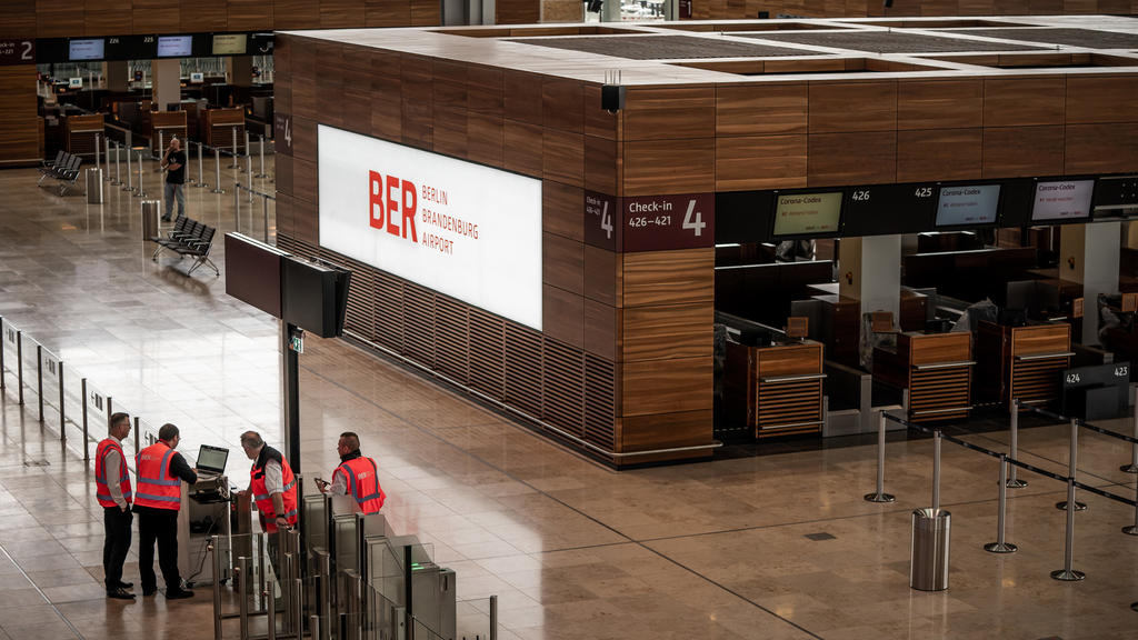 Berliner Flughafen BER Testbetrieb
