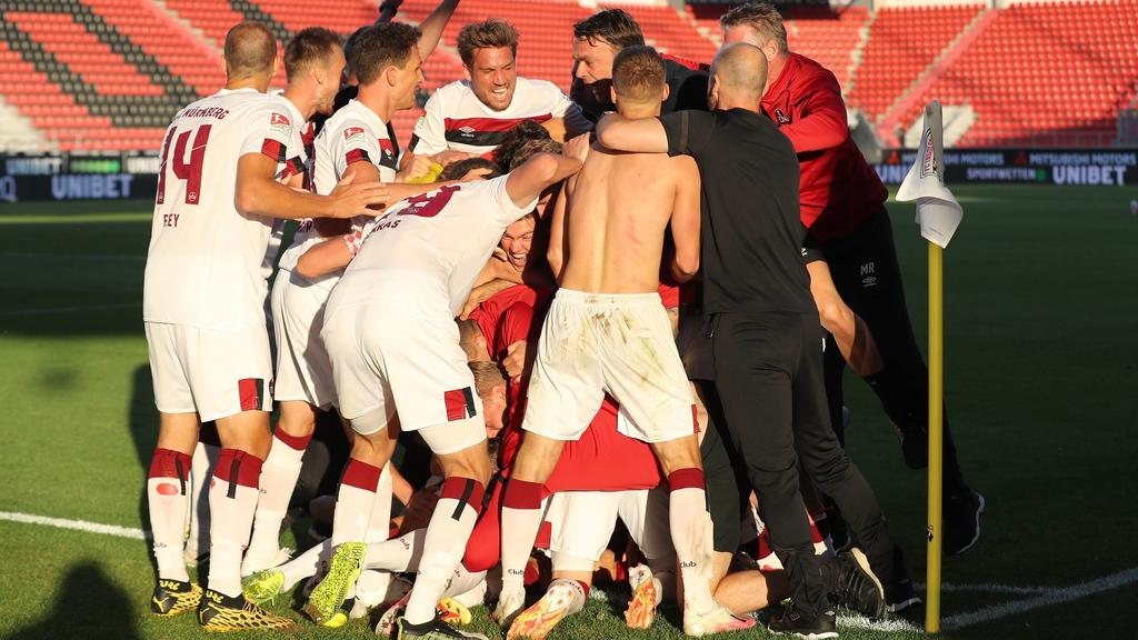 Nürnberg feiert das späte Tor zum Klassenerhalt