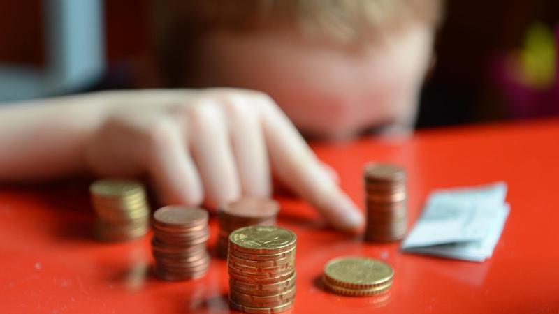 Kinderarmut trifft Millionen Corona neues Risiko Kinderarmut: Eine unbearbeitete Großbaustelle