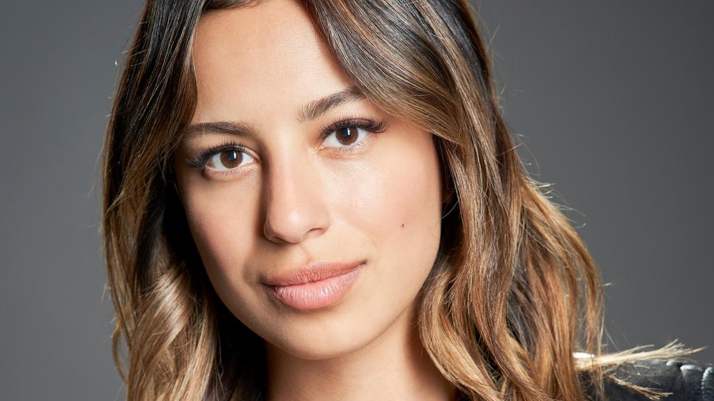 Gizem Emre spielt Dana Wegener, Polizeikommissarin