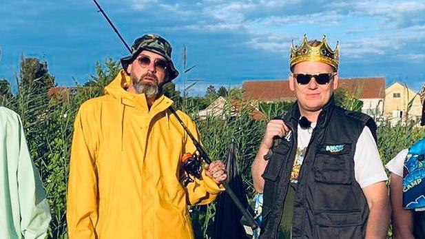 Rapper Sido, Influencer Knossi und weitere Promi-Freunde veranstalteten im Juli ein Angelcamp und streamten dieses auf Twitch.