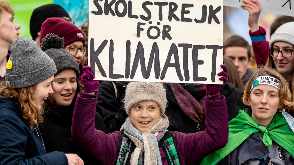 Die Klimaaktivistin Greta Thunberg hat viele junge Menschen in Deutschland mit "Fridays for Future" auf die Straße gebracht.