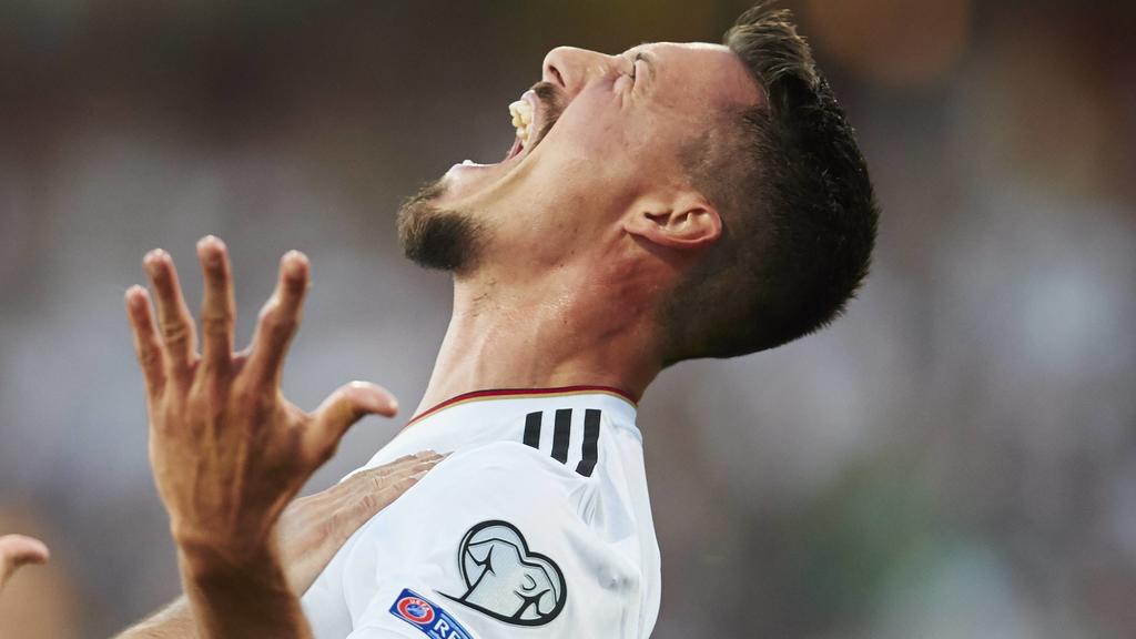 Bilder des Tages - SPORT Sandro WAGNER, DFB 9 Torjubel, Jubel nach dem Tor zum 2-0 Jubel,mit Lars STINDL, DFB 13 jubeln, jubelt, Freude, Emotionen, Feiern, Lachen, jubelt, freuen, reisst die Arme hoch, ballt die Faust DEUTSCHLAND - SAN MARINO WM Qua