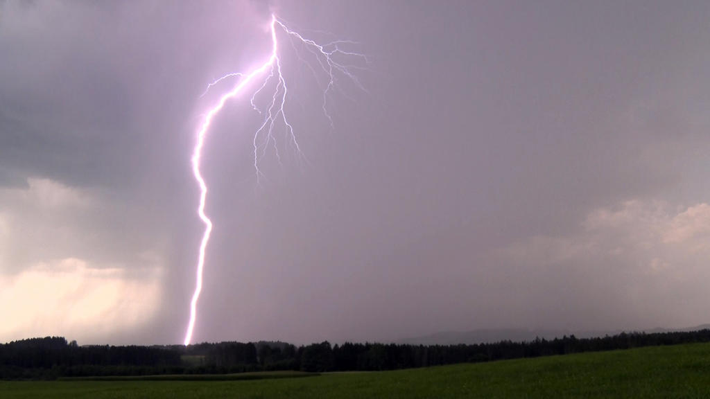 Gewitter und Unwetter treiben aktuell vor allem vom Balkan bis nach Griechenland ihr Unwesen.