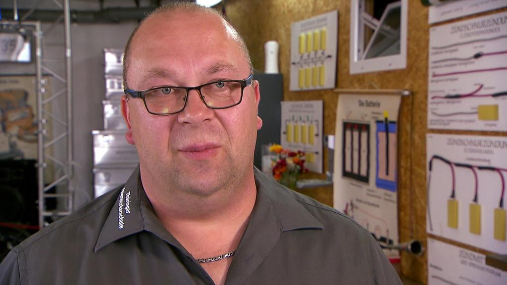 Sven Schrader (Sprengstoffexperte) über die Explosion von Ammoniumnitrat in Beirut im RTL-Interview