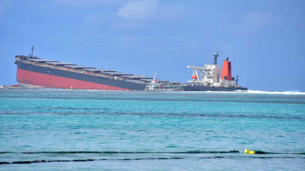 Japanischer Frachter "Wakashio" vor Mauritius