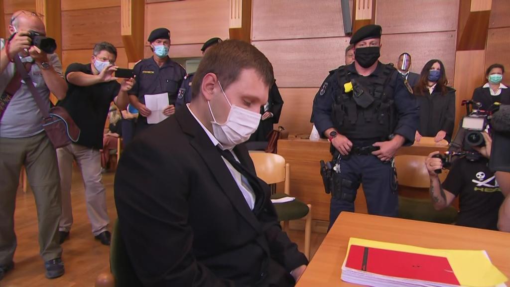 Andreas E. beim Prozessauftakt vor dem Landesgericht Innsbruck am Mittwoch