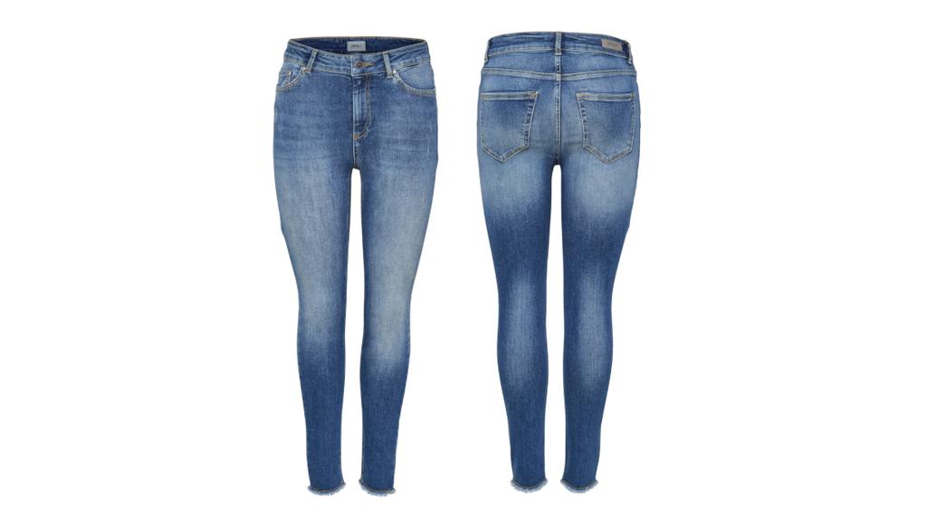 Figurbetonte Jeans von Only.