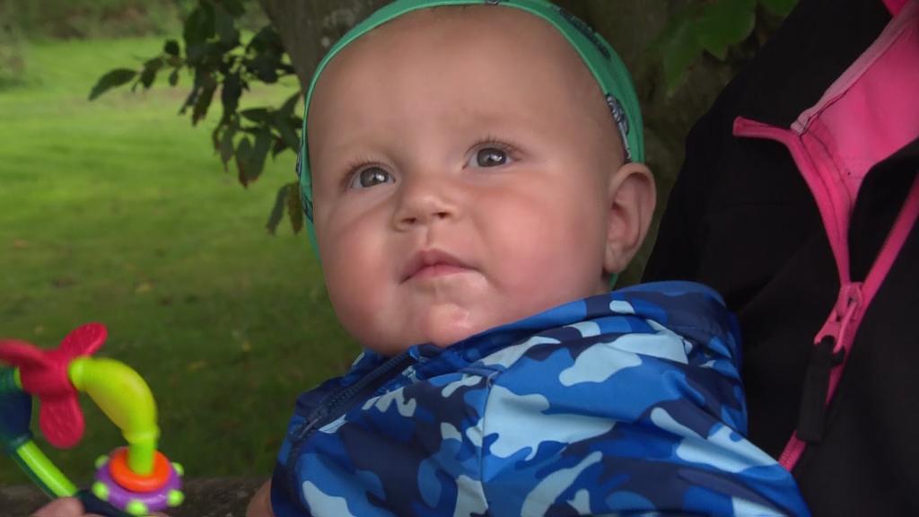Leon im Alter von 8 Monaten. Mutter Bianca hat auch heute noch Kontakt zu den Mitarbeitern des Familienzentrums vom Sternipark.