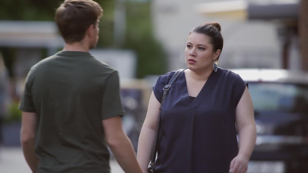 AWZ: Yannik will Vanessa trösten