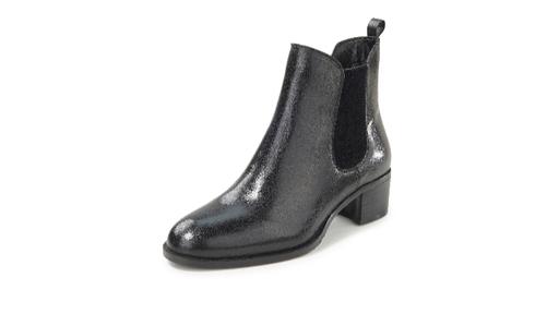 Stiefel für kräftige Beine.