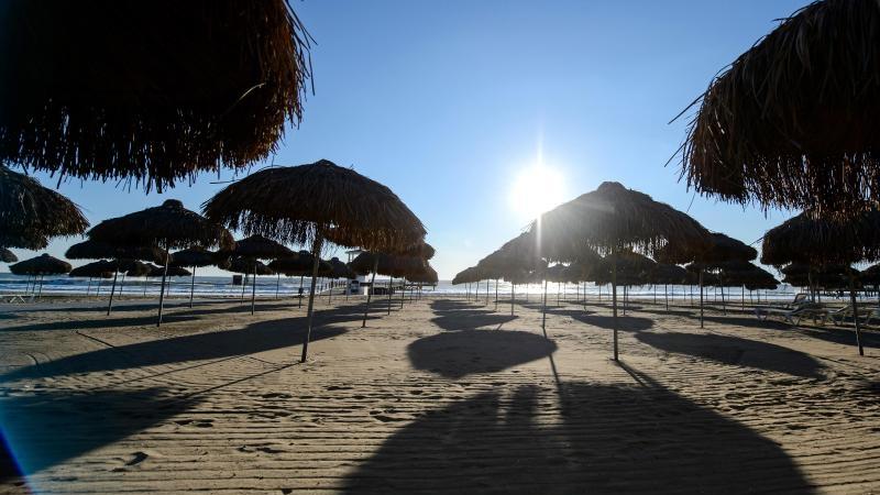 Die Türkei ist derzeit das größte Sorgenkind der Touristiker. In vielen Resorts gibt es derzeit zahlreiche freie Liegen. Foto: Thomas Eisenhuth